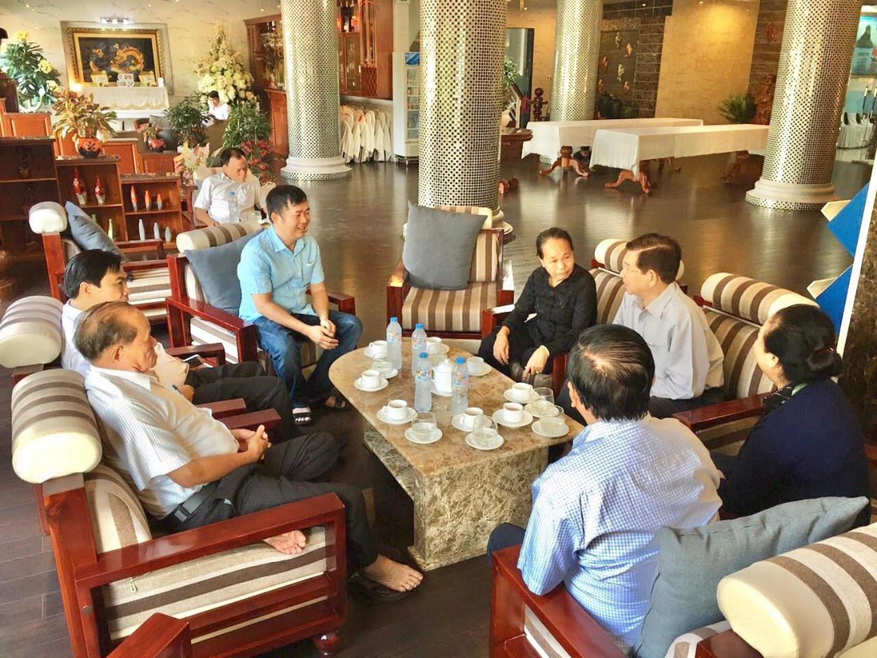 Long Bao Chau Hotel Thu Dau Mot Luaran gambar