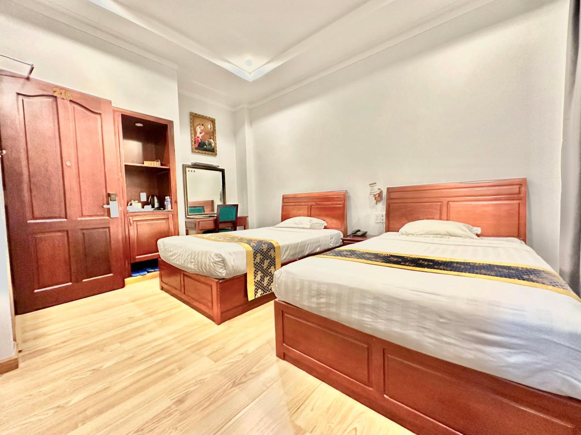 Long Bao Chau Hotel Thu Dau Mot Luaran gambar