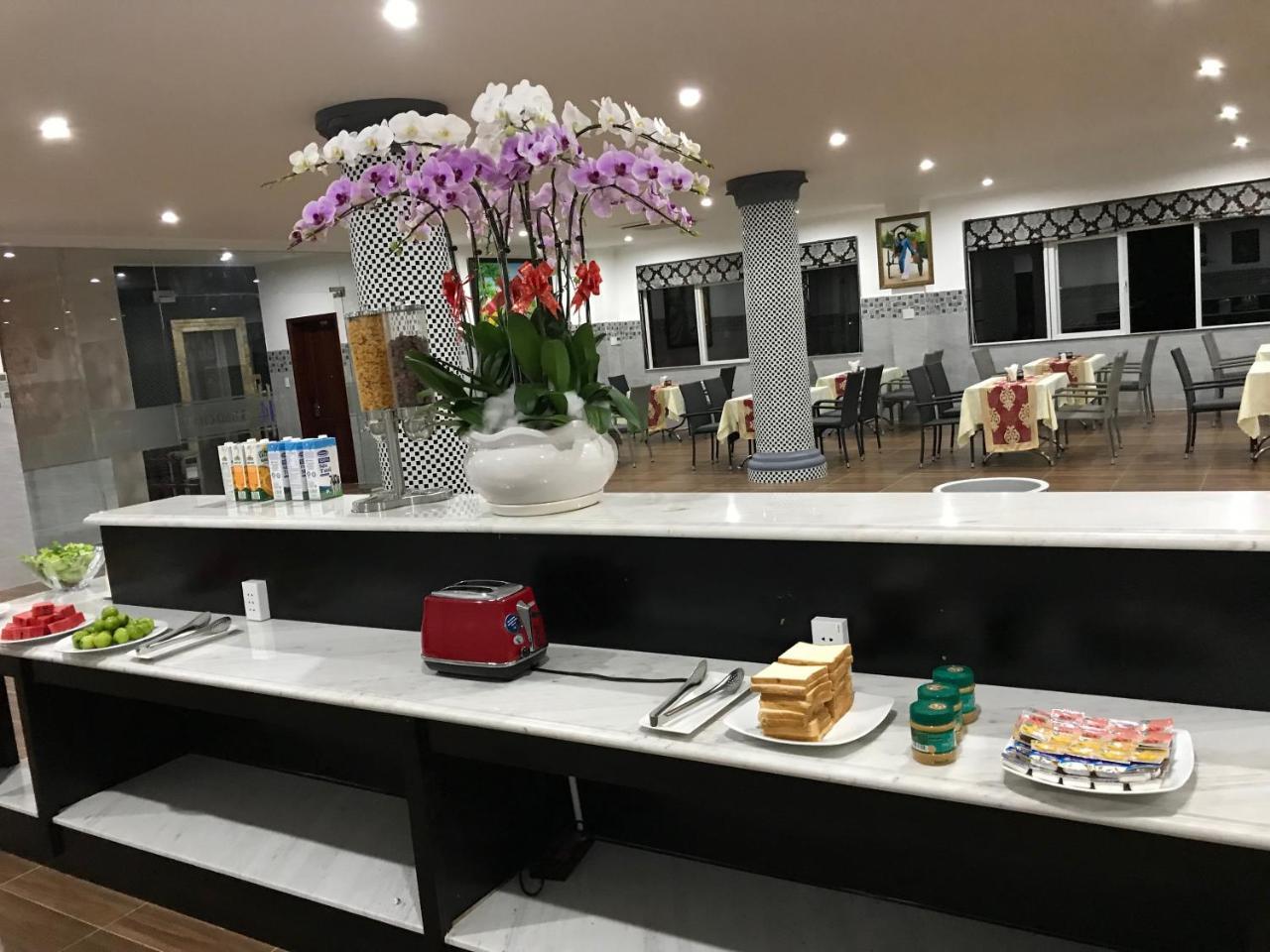 Long Bao Chau Hotel Thu Dau Mot Luaran gambar